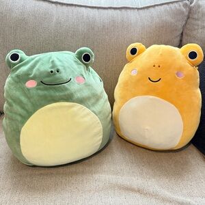 14” Gloria and 12”Leigh the Yellow Toad Squishmallows